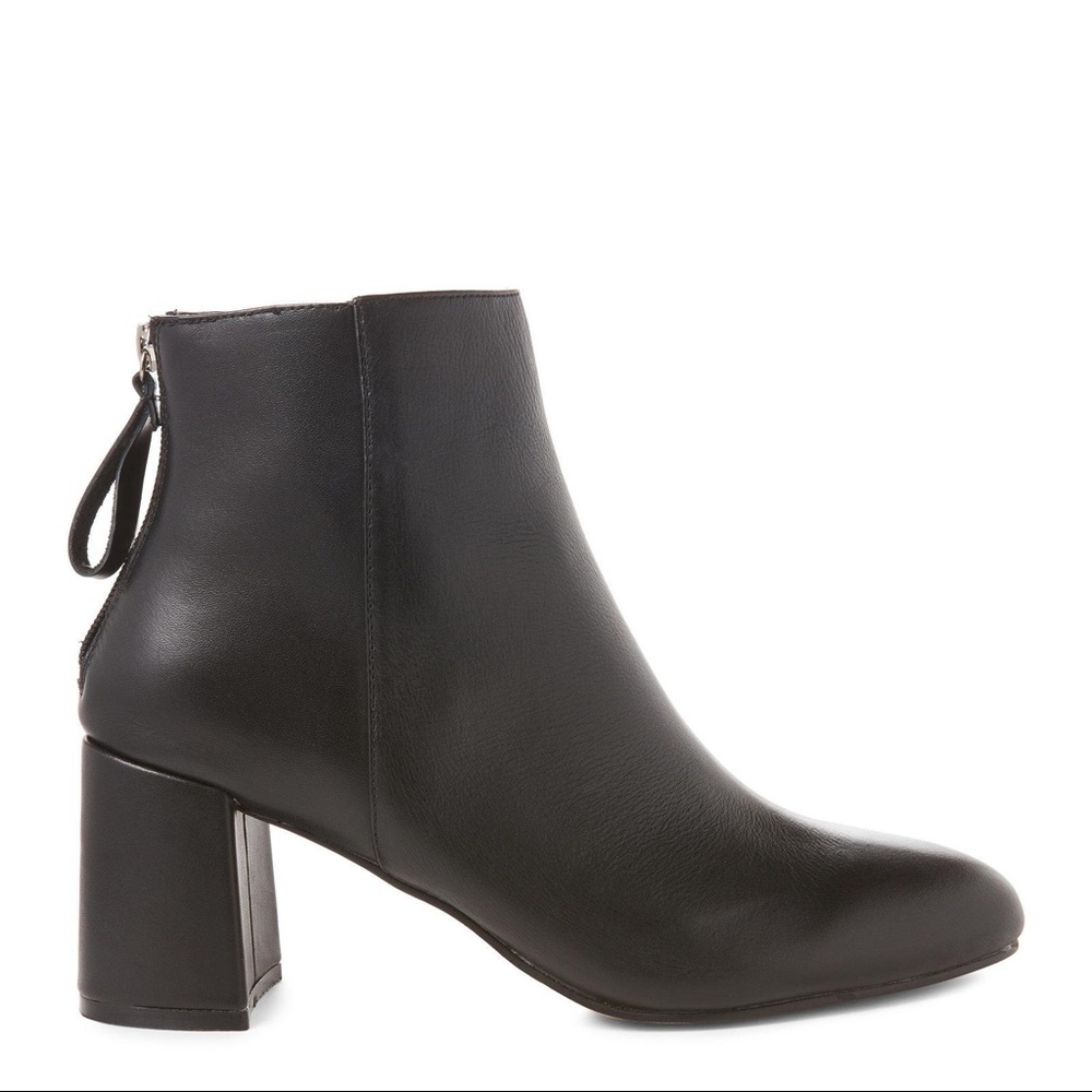 Steve Madden Leather Parisa Bootie